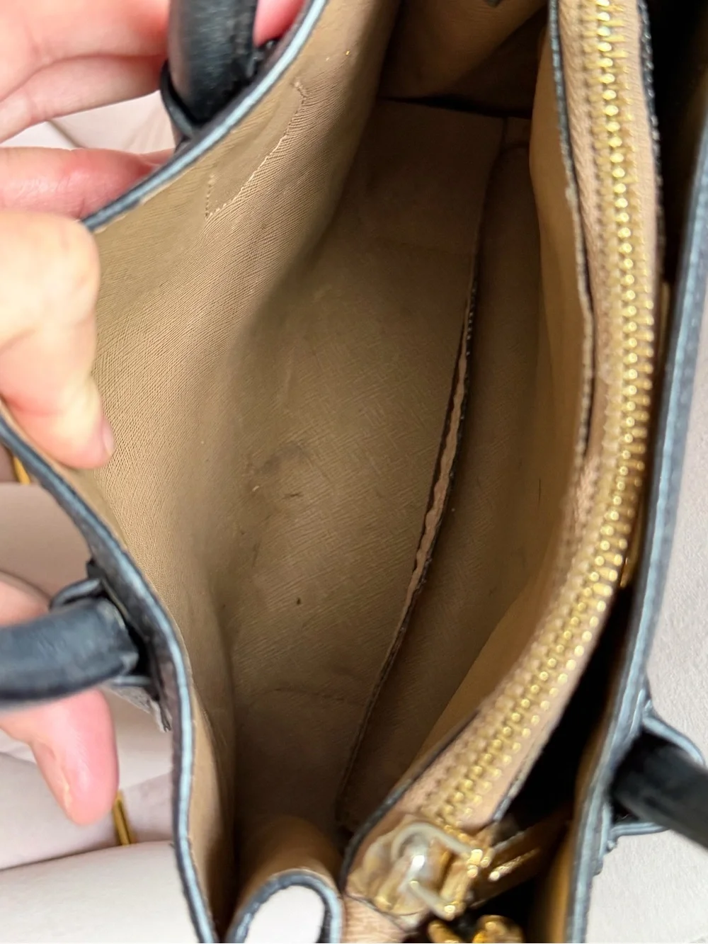 MICHAEL KORS⭐️🖤 Mercer Black Leather Crossbody